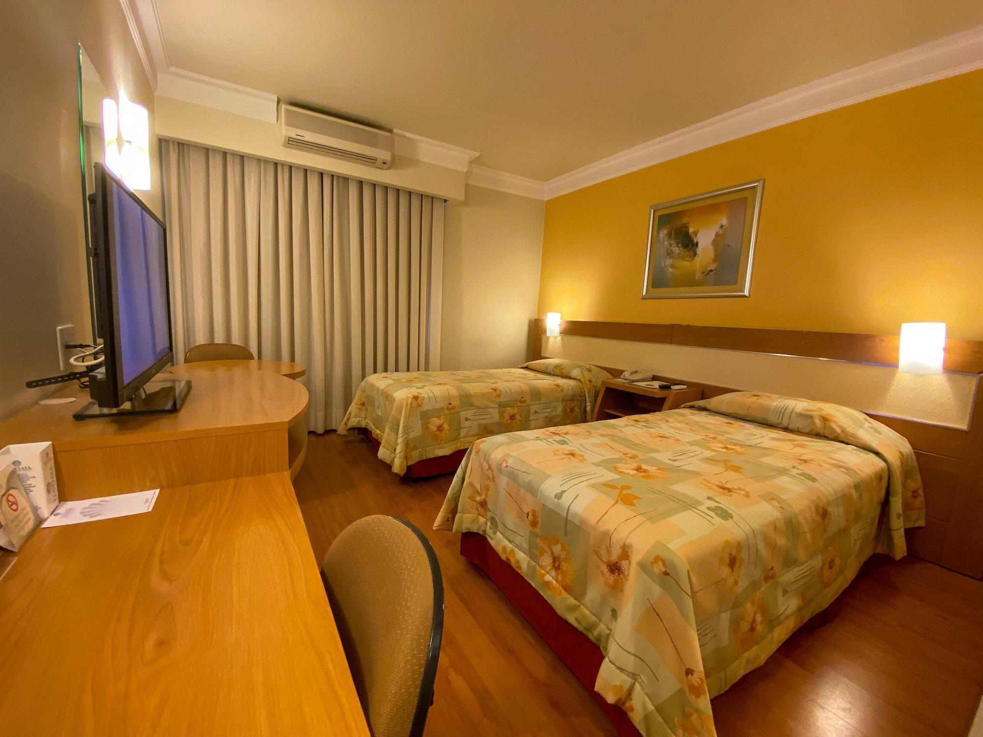 Itatiaia Hotel Passo Fundo Bagian luar foto