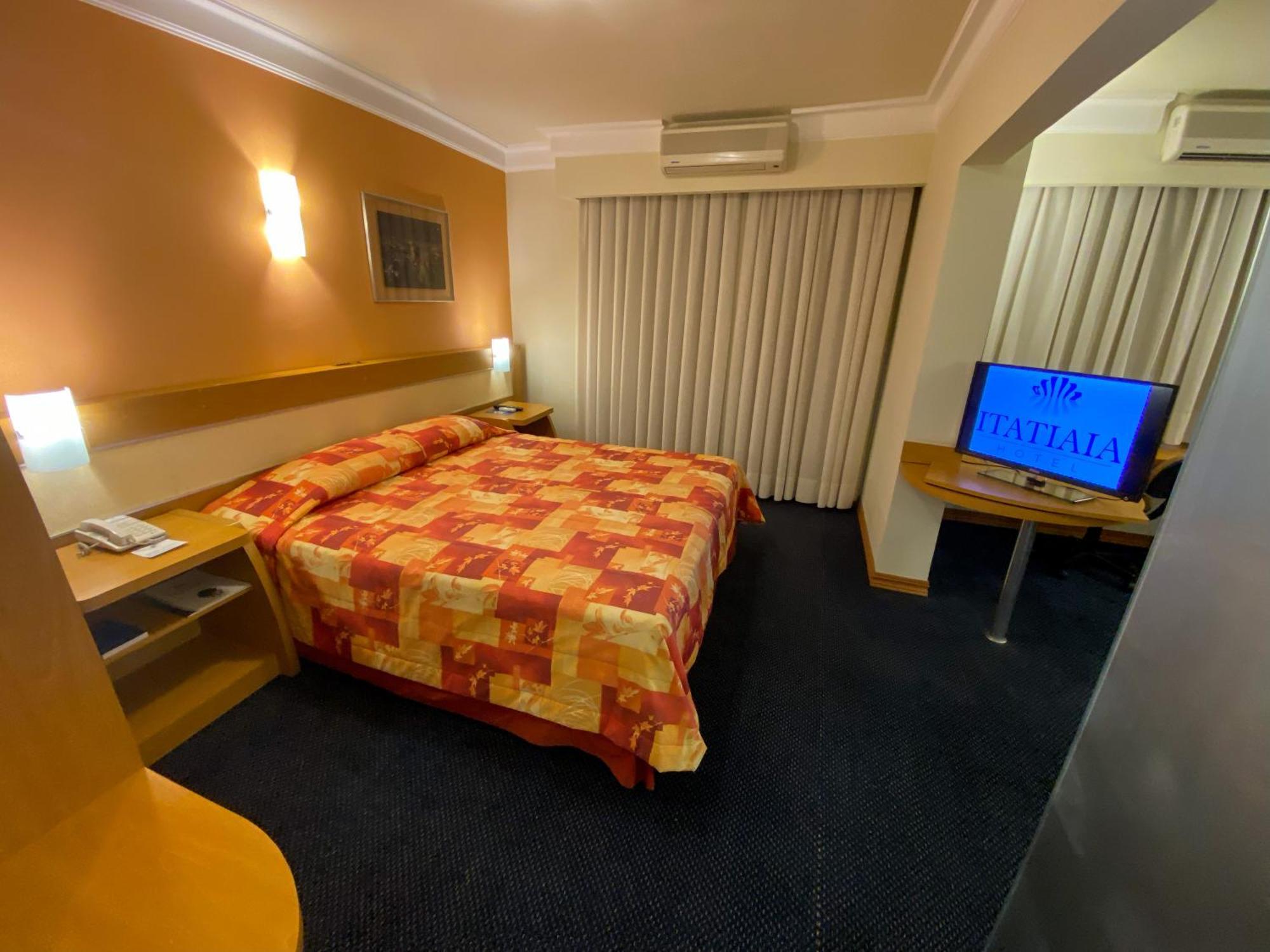 Itatiaia Hotel Passo Fundo Bagian luar foto