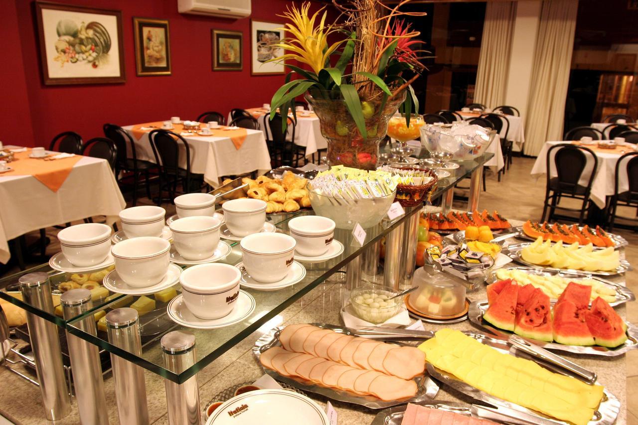 Itatiaia Hotel Passo Fundo Bagian luar foto