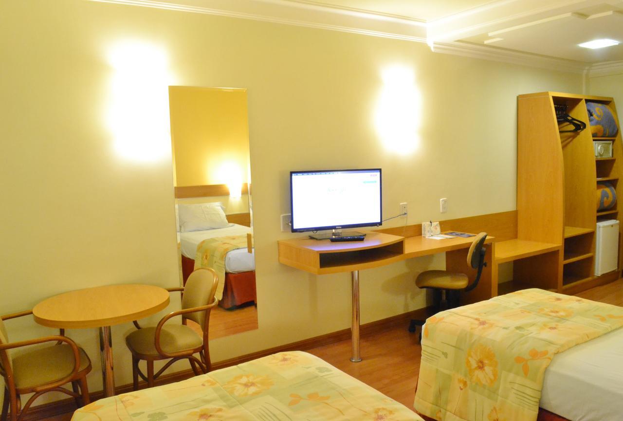 Itatiaia Hotel Passo Fundo Bagian luar foto